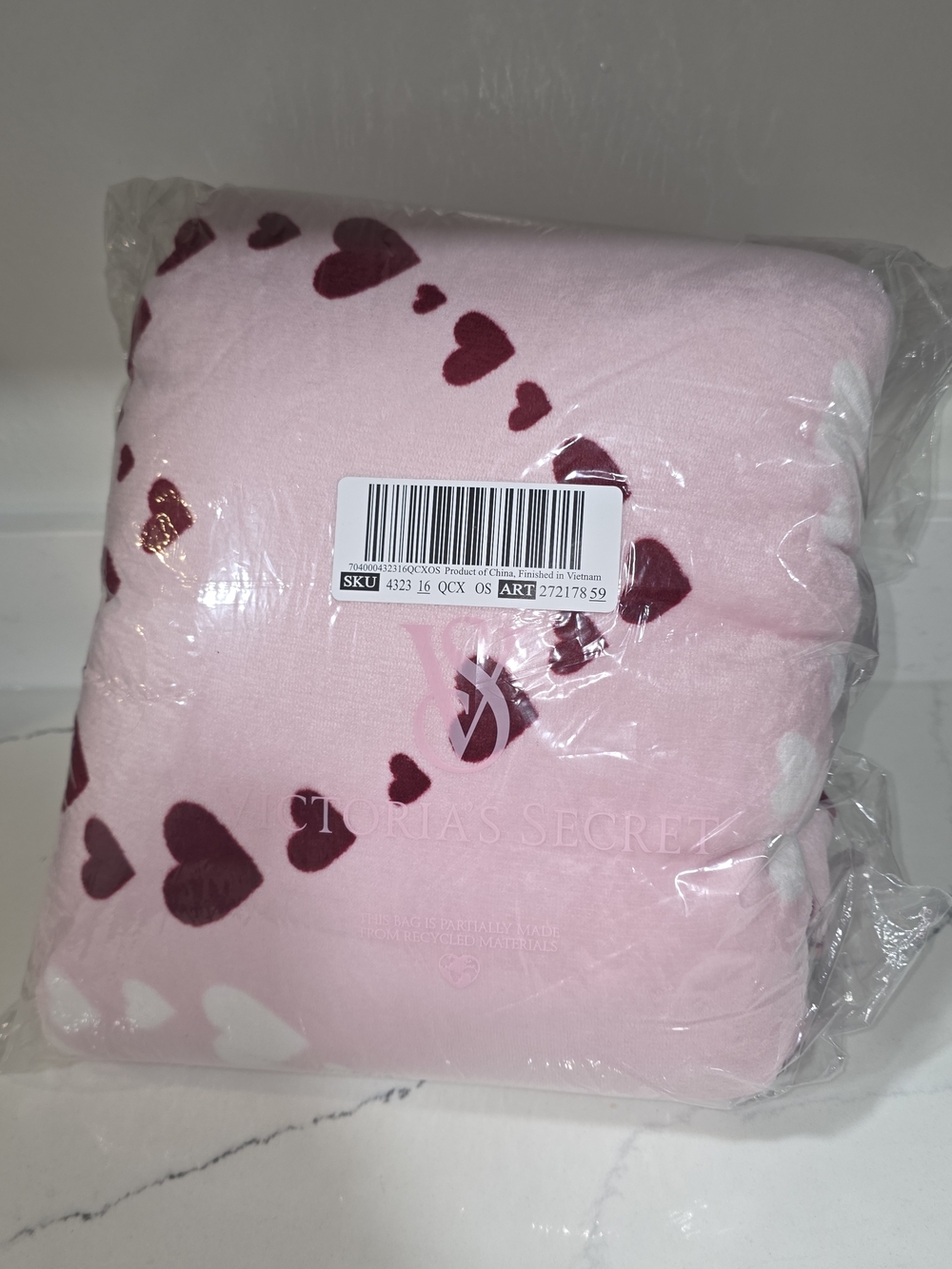 Victoria's Secret Pink Heart Plush Blanket